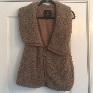 BB Dakota Jack fleece vest